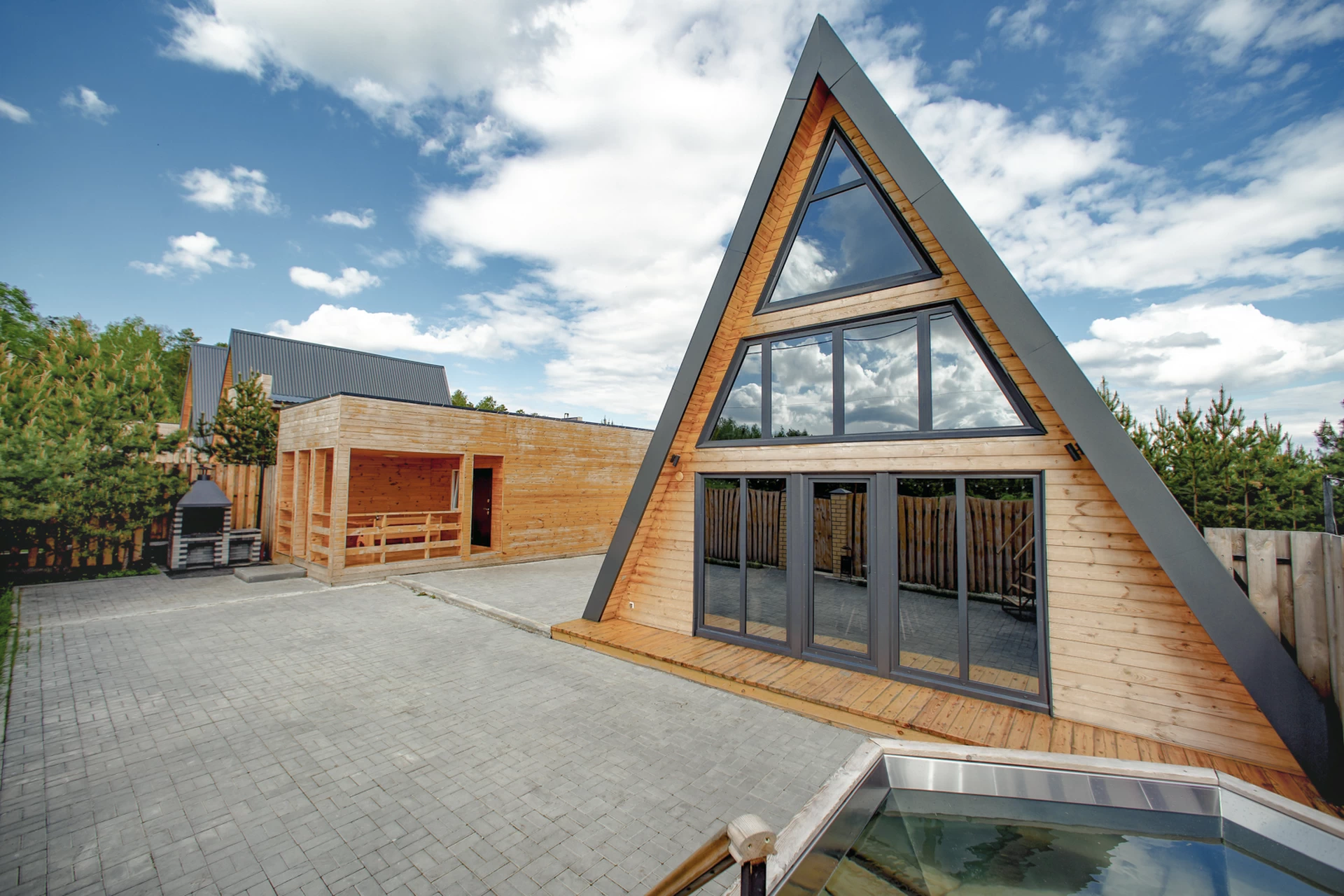 Незабываемый отдых без отказа от привычных удобств и комфорта в 20 минутах езды от города.